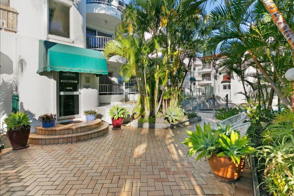 Broadbeach, Stylish Apartment Close To Everything Gold Coast Extérieur photo