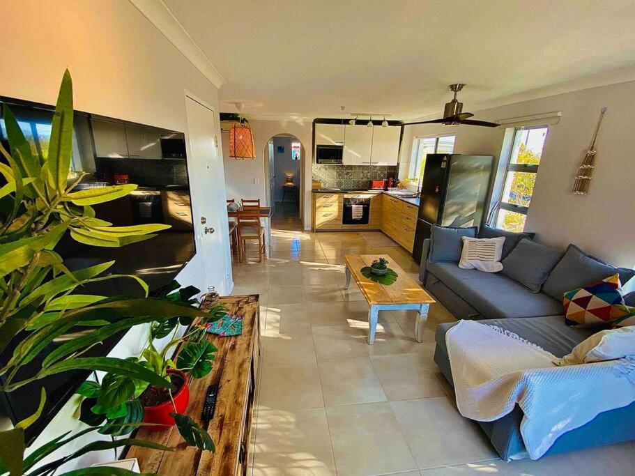 Broadbeach, Stylish Apartment Close To Everything Gold Coast Extérieur photo
