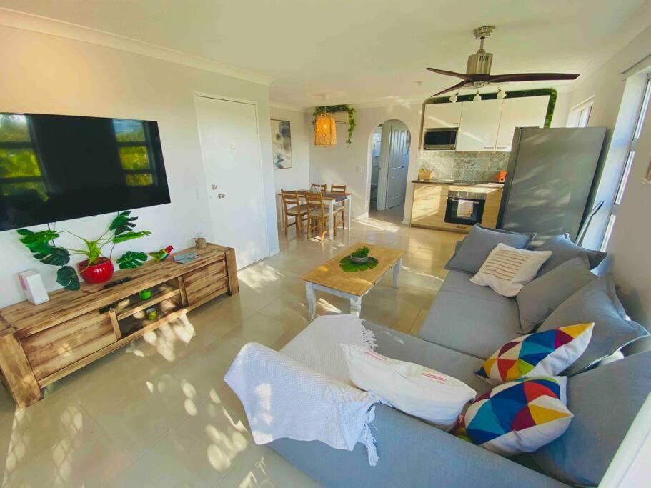 Broadbeach, Stylish Apartment Close To Everything Gold Coast Extérieur photo