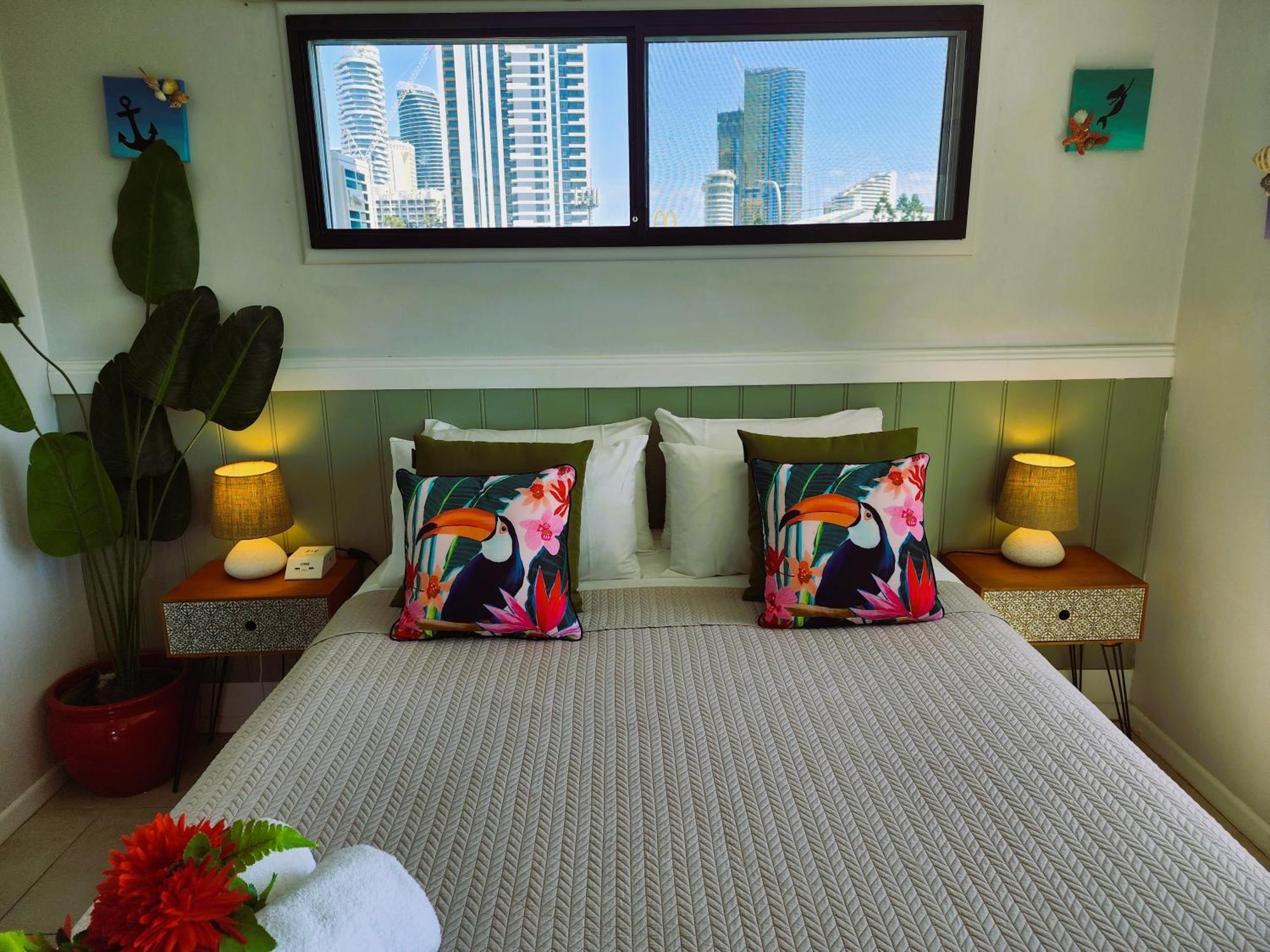 Broadbeach, Stylish Apartment Close To Everything Gold Coast Extérieur photo