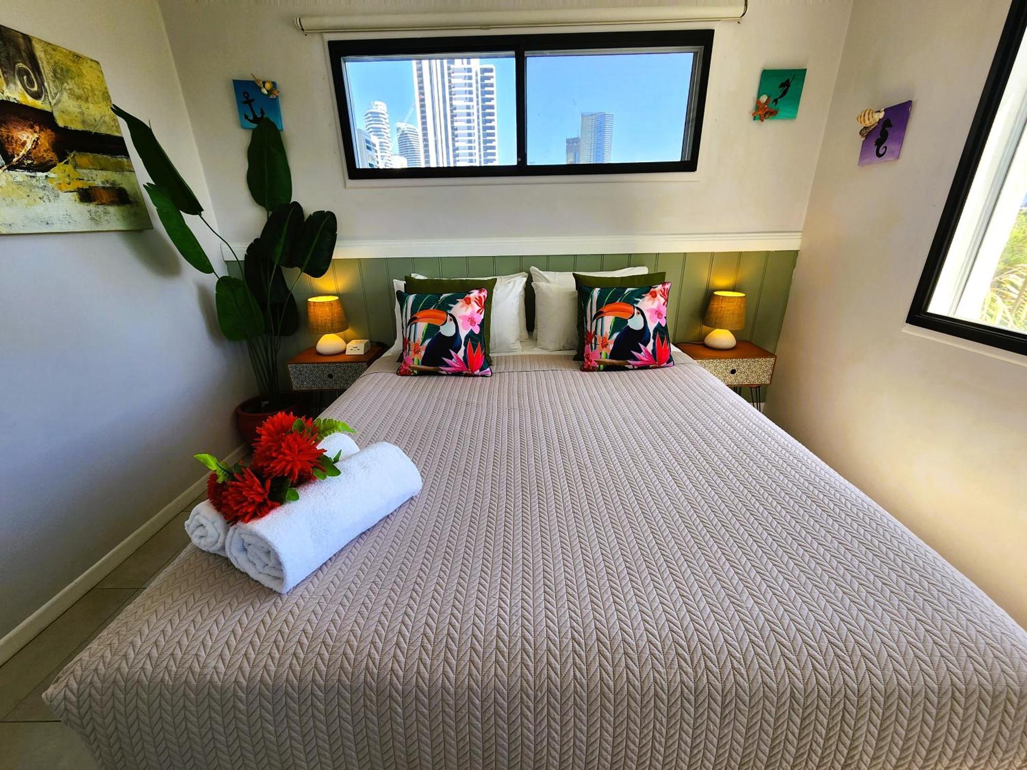 Broadbeach, Stylish Apartment Close To Everything Gold Coast Extérieur photo
